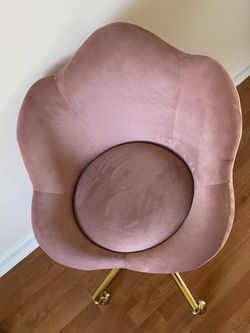 Beautiful Velvet Pink Task Chair with Flower Design Back Golden base