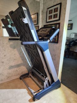 PowerTrane PT 422 treadmill