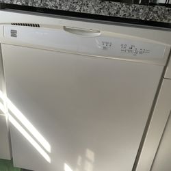 Kenmore Dishwasher 