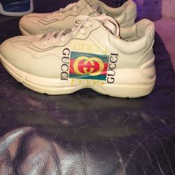 Gucci Shoes 