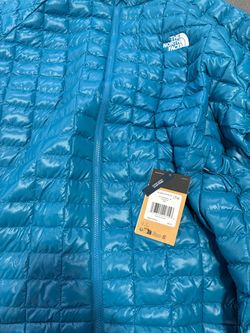 2XL north face blue puffer