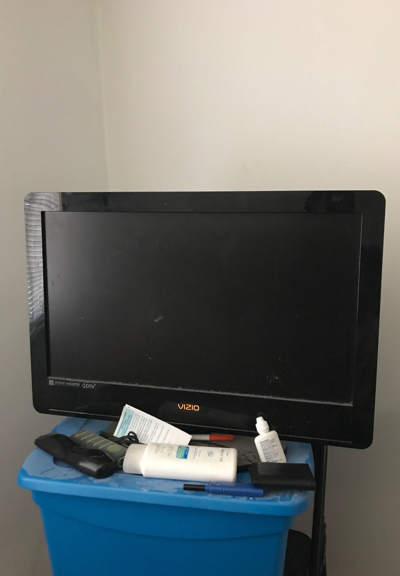 24” Vizio Tv with remotes