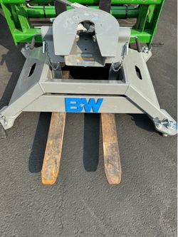 B W fifth wheel hitch