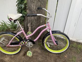 Girls Beach crouiser 20” ride smooth perfectly working