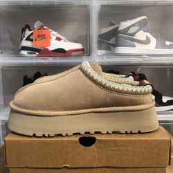 UGGS tasman black sand and chestnut 