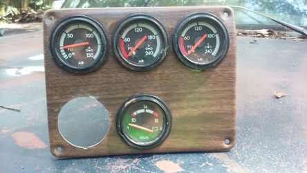 Gages for a tractor trailer/rig