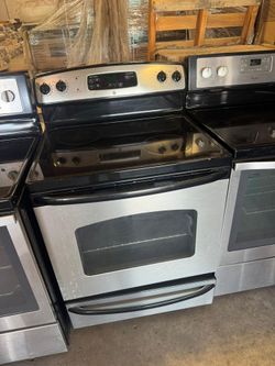 🔥CLEARANCE🔥GE ELECTRIC STOVE 30 INCH 🔥