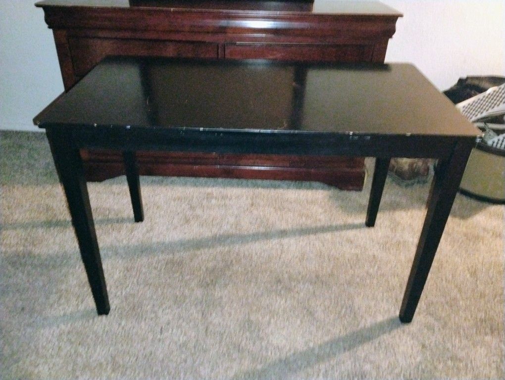Entrance Table