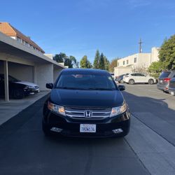 2013 Honda Odyssey Touring - Clean Title, Runs Great 