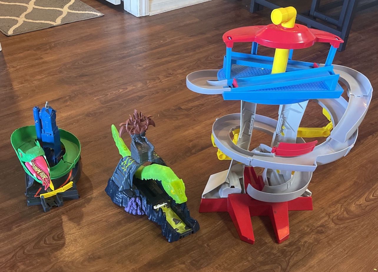 Hot Wheels, Paw Patrol And He-man Snake Track 