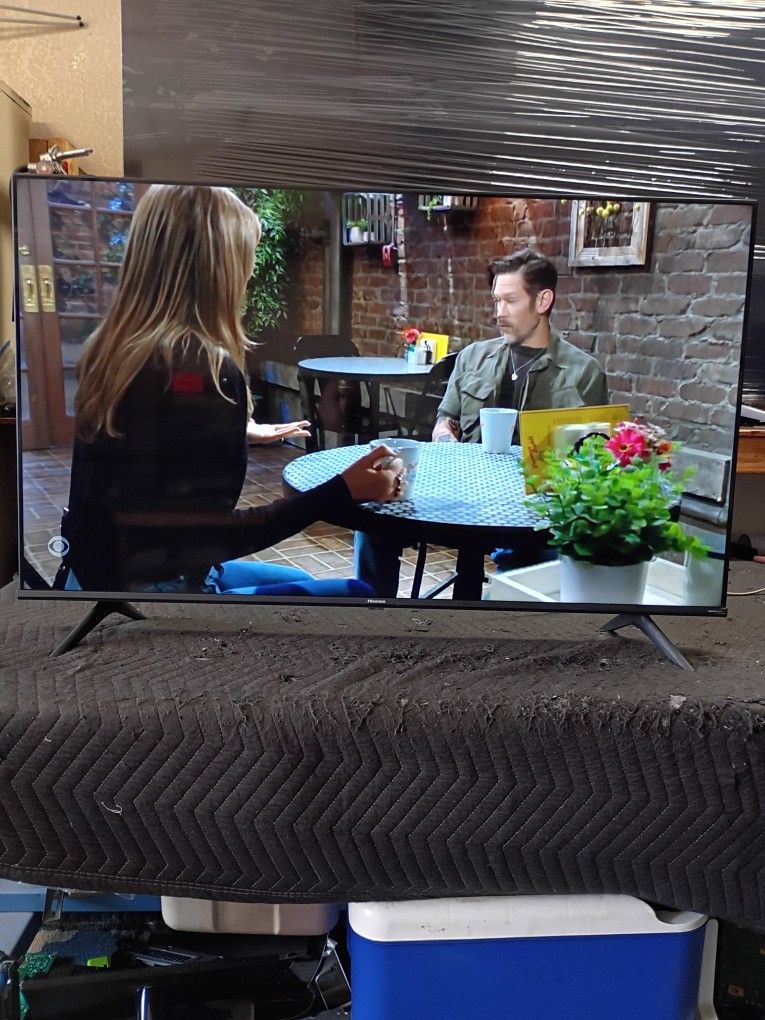50 Inch Android Hisense 4k Smart Beautiful Tv Comes With Remote Control Shows Great Picture Works Perfect Guaranteed 