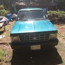 1988 S10 Custom Chevy Pickup 2.8 V6 Performance Cam New Everything Forest Green Matching Paint Gemtop Canopy Deep Dish Enkie 50 Series Rims And Tires 
