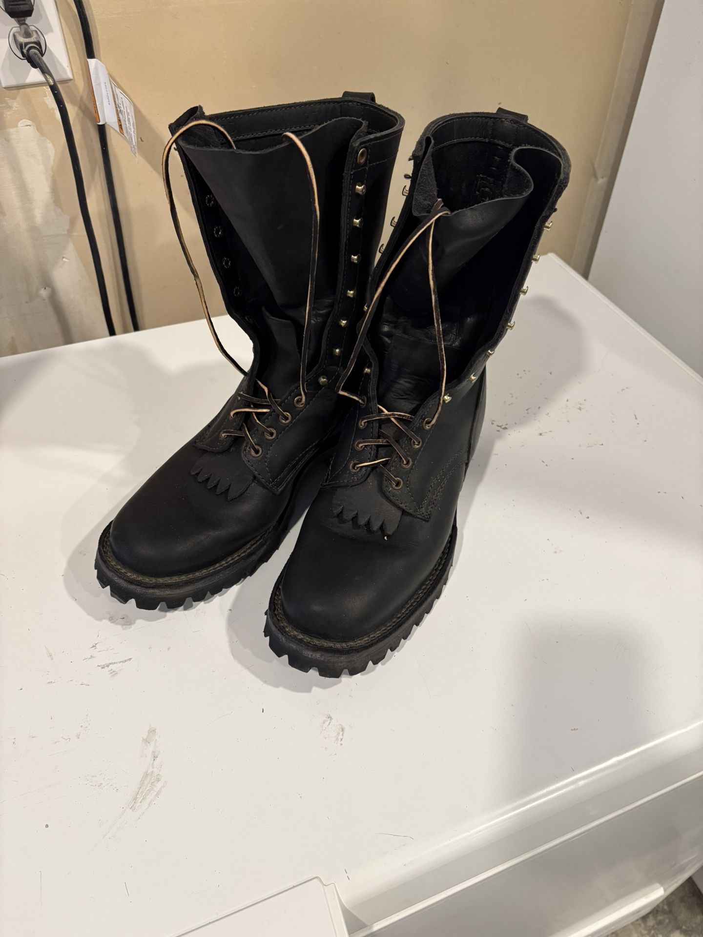 Whites Smokejumpers