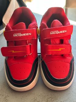 Lighting mcqeen cars kids sneakers like new size 7