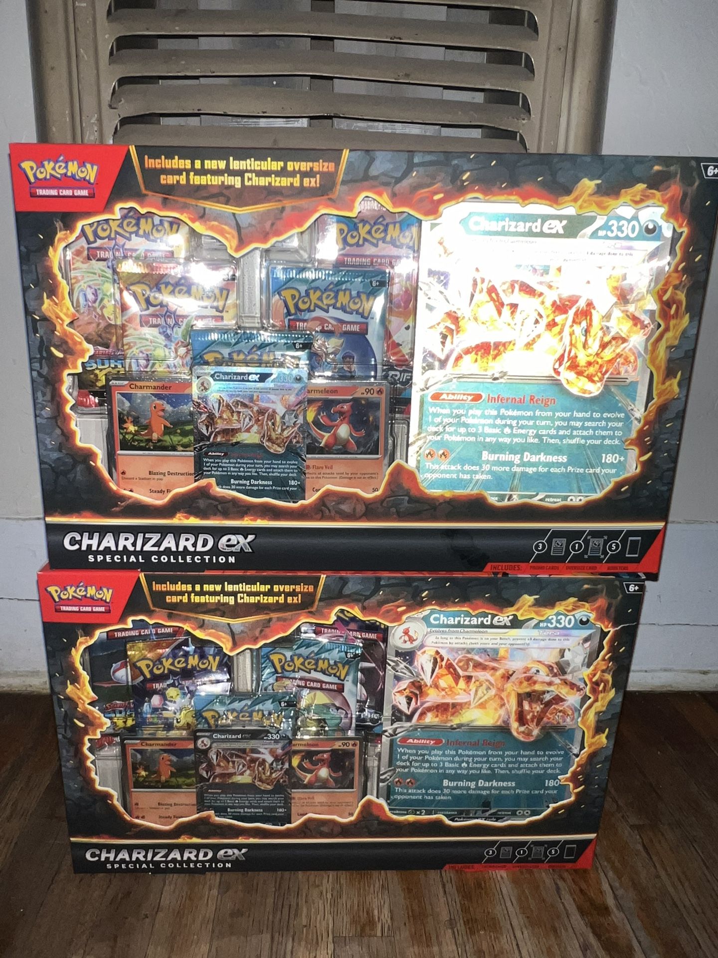 Pokemon Charizard EX Box