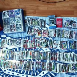 Football / Baseball Card Lot