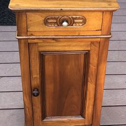 Vintage Nightstand / Pedestal Cabinet / Bedside Table - 17x13x33 