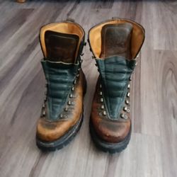 American Made Herman Survivor Boots Size 9