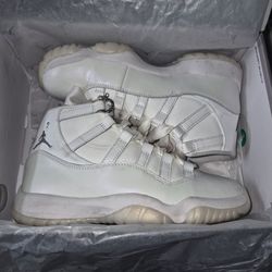 Nike Wmns Air Jordan 11 Retro Sail/Pearl Grey White (AR0715 110) Women's Sz 7