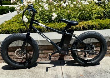 Swagtron E-B6 Bandit Fat Tire E-Bike- $450 OBO