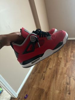 Jordan toro 4’s 9.5 box and all barley worn
