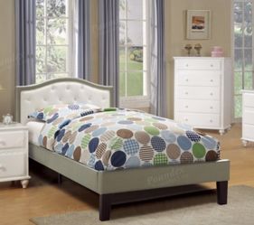 🌈 Twin sz Grey and white Tufted headboard 🌈 EZ FAST APPROVALS WITH AN OPEN CHECKING ACCOUNT AND INCOME
