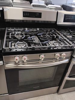 Stainless gas five burners w/d air fryer included with warranty delivery Available fee depends on address 🛣️🏠🛻