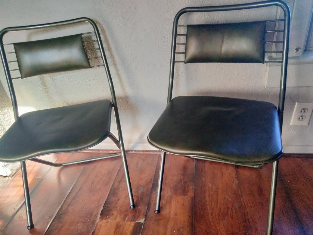 Vintage Metal Folding Chairs 