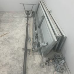 Lift Master 1200 Series, With Garage Door