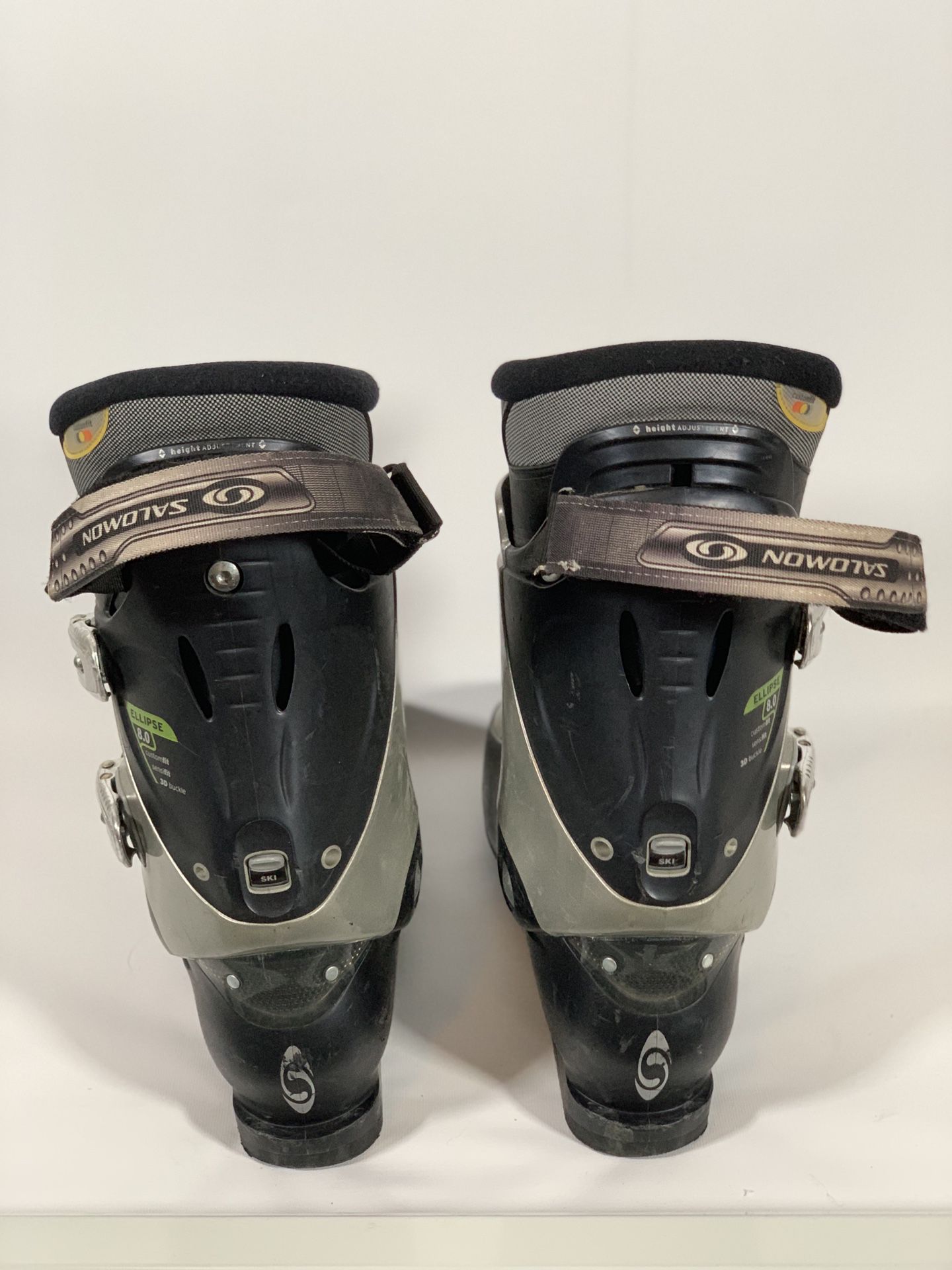 Men’s Salomon snow ski boots