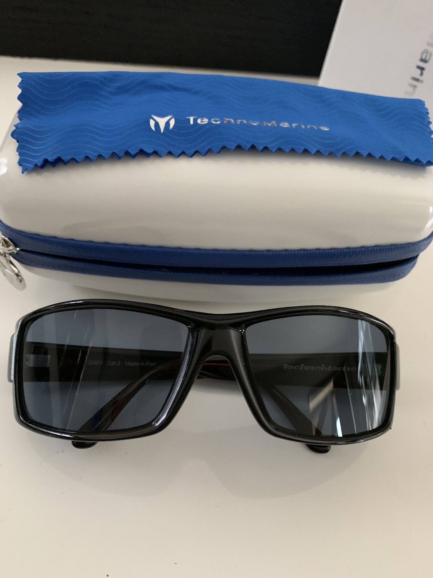 TECHNOMARINE SUNGLASSES 😎! BIG BIG SALE ( THREE)