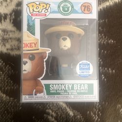 Pop Finjo Smokey Bear 76