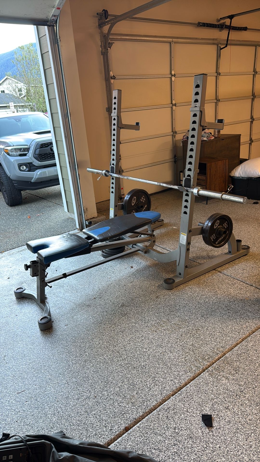 Weight Bench
