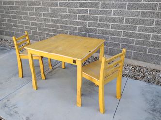 Kids Craft Project table with chairs