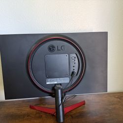 🔥 Ready-to-Game Bundle – LG 144 Hz Monitor + HyperX Cloud Alpha Headset – Used, Great Condition – $150 