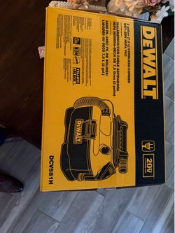 DeWalt vacuum 20v