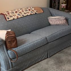 Blue Sofa Sleeper Couch - YUCAIPA Pick Up