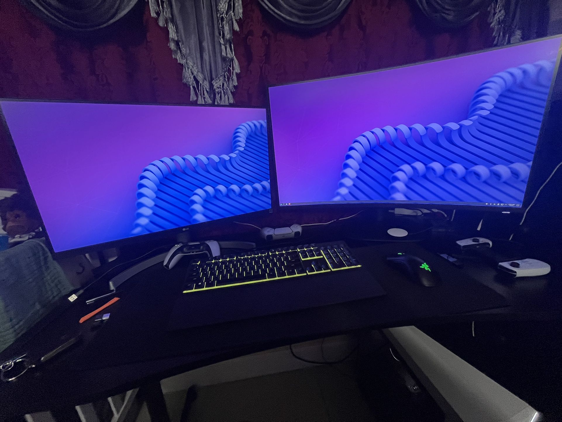 LG 27UL500-W 27โ 4K UHD IPS Monitor