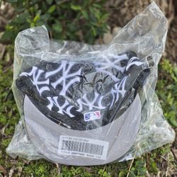 SUPREME x New Era x New York Yankees Box Logo Black