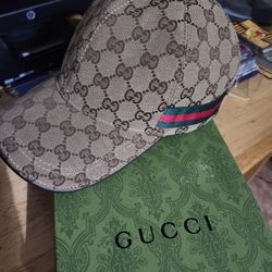 Gucci Cap Hat Medium