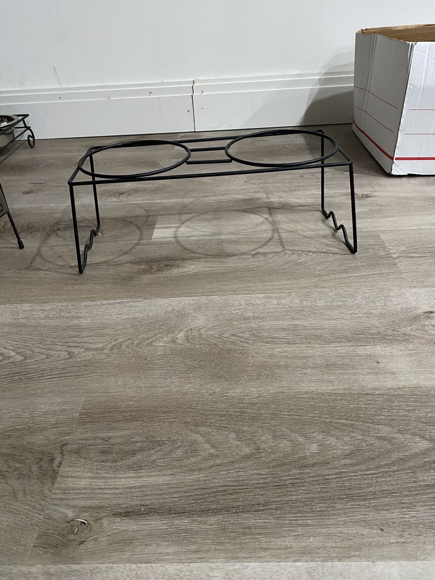 Pet Feeder Stand