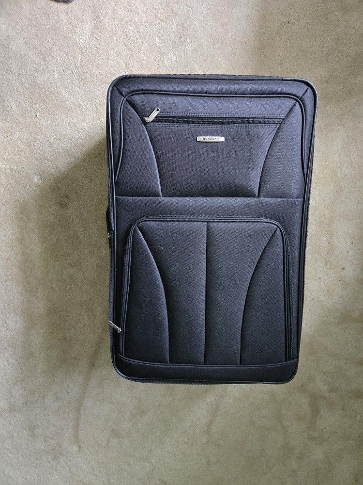 Rockland 4pc Suitcase Set