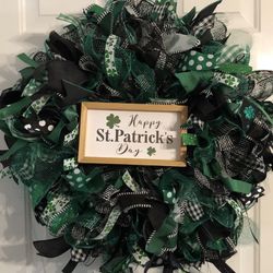 Emerald Green and Black St. Patrick’s Day Wreath 