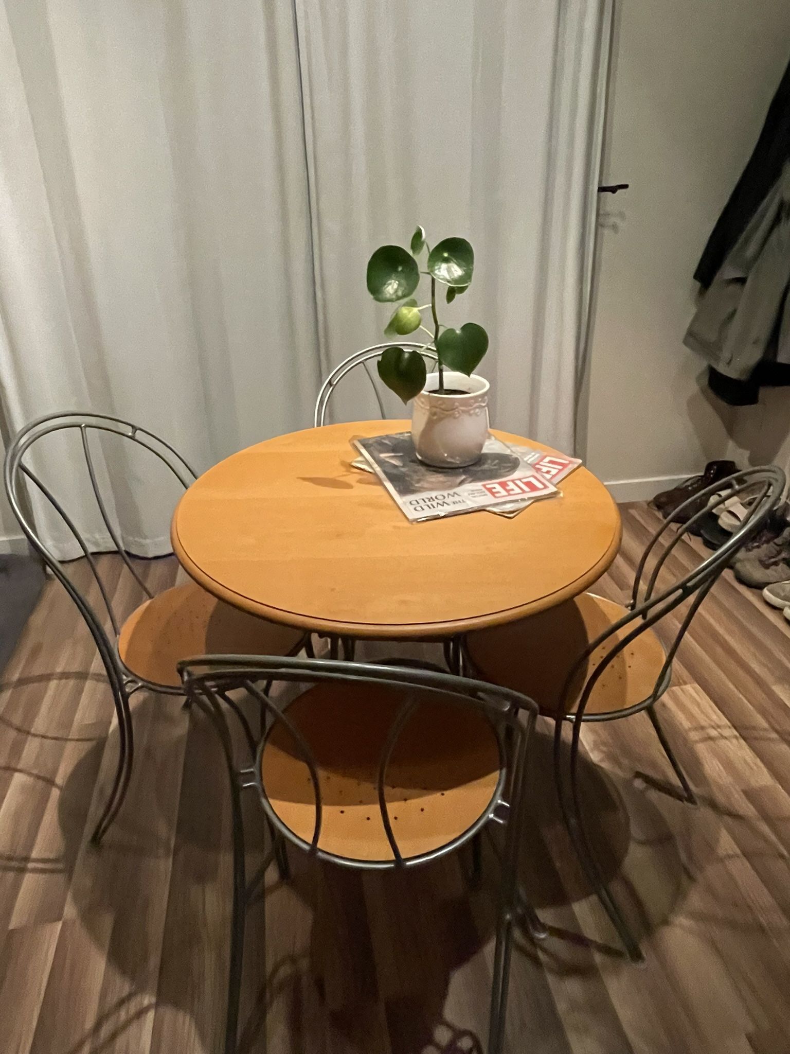 Dining Table And 4 Chairs