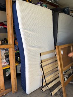 Twin mattress