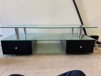 Free entertainment stand and more for pickup
