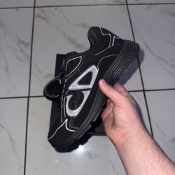 Dior B30