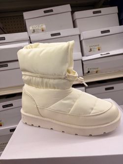 Bamboo boots