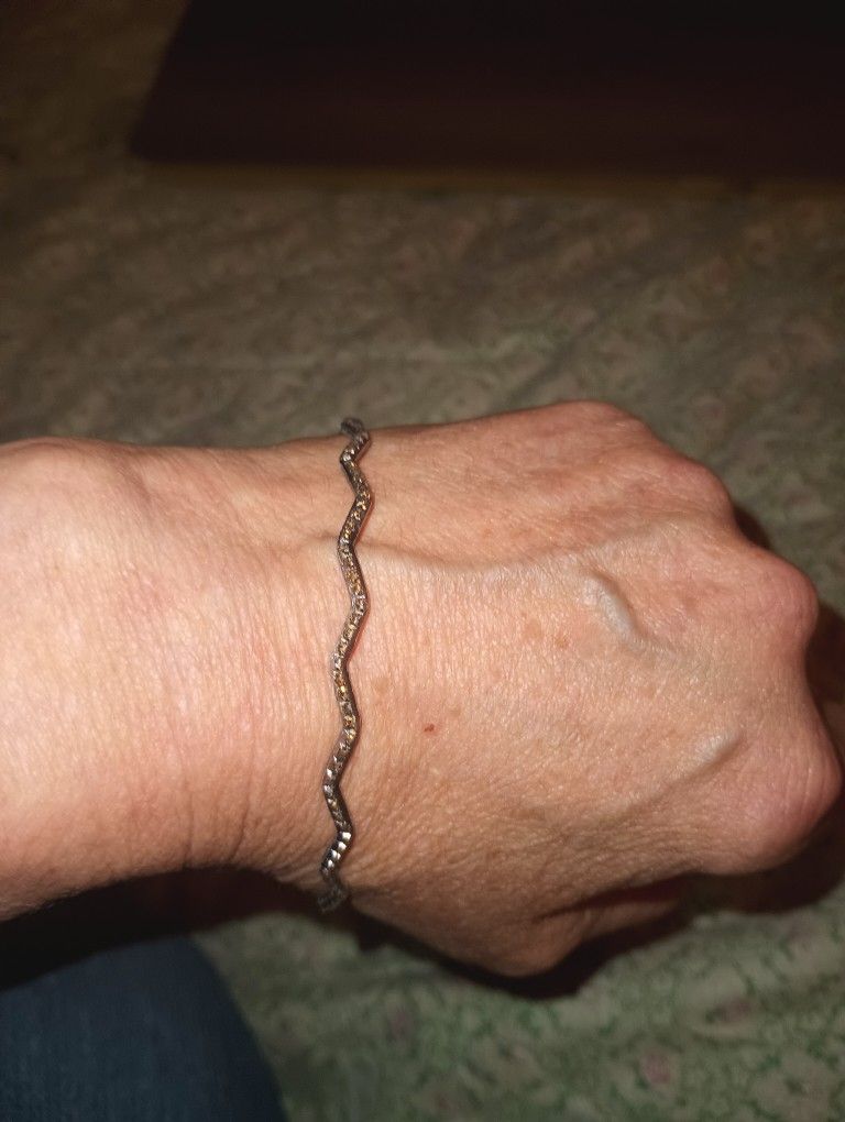 Silver Plated Bangle Bracelet 