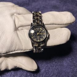 Geneva Women's Quartz Water-Resistant Watch Japan Movement No Battery Untested